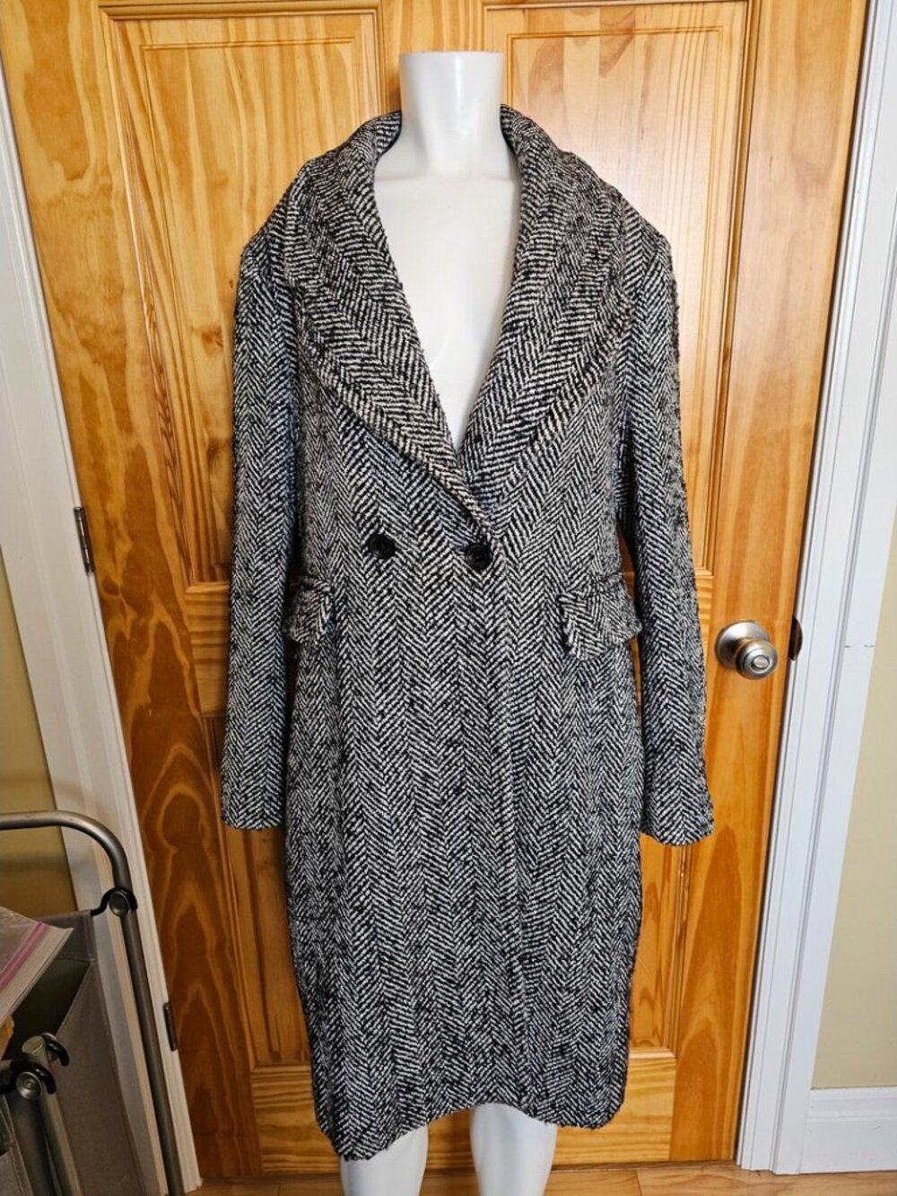 Karl Lagerfeld Paris Women's Size Large Coat